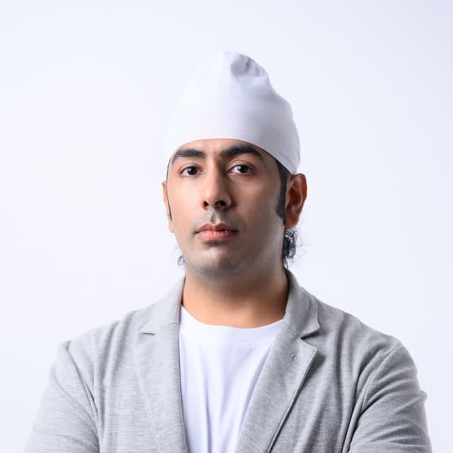 Sitt Guruvanich profile picture